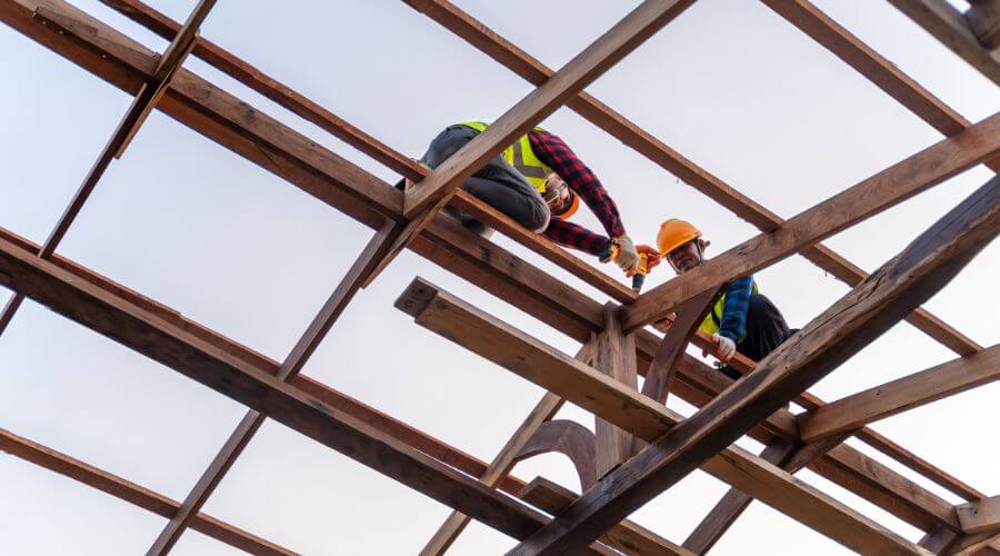 Professional gutter cleaning services in La Palma, CA